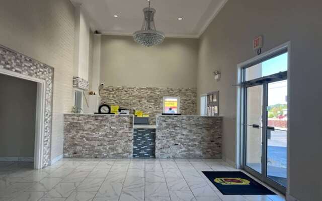 Super 8 by Wyndham Covington