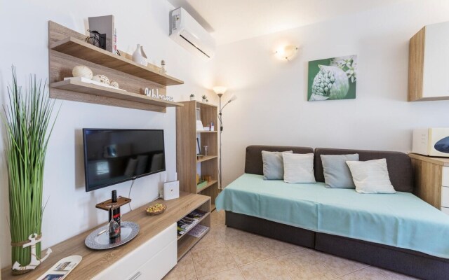 Amazing Apartment in Fazana With Wifi and 1 Bedrooms