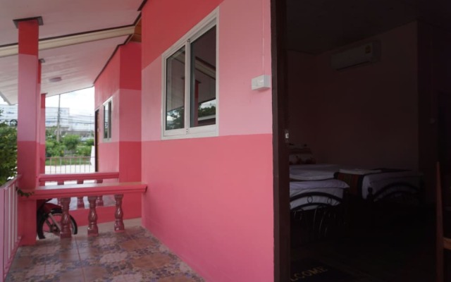 Baan Kwanlada Hotel