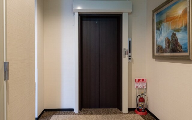 Oyo 44746 Plaza in Namba Minami