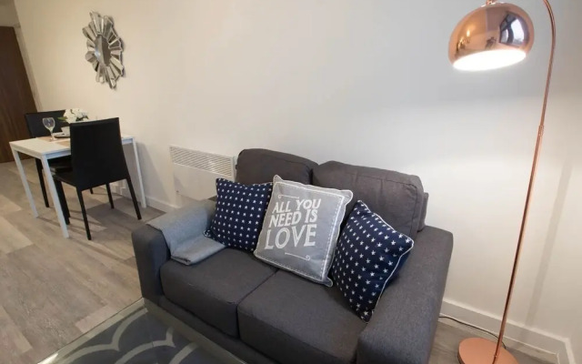 Alluring 1-Bedroom Apartment For Couples In Liverpool