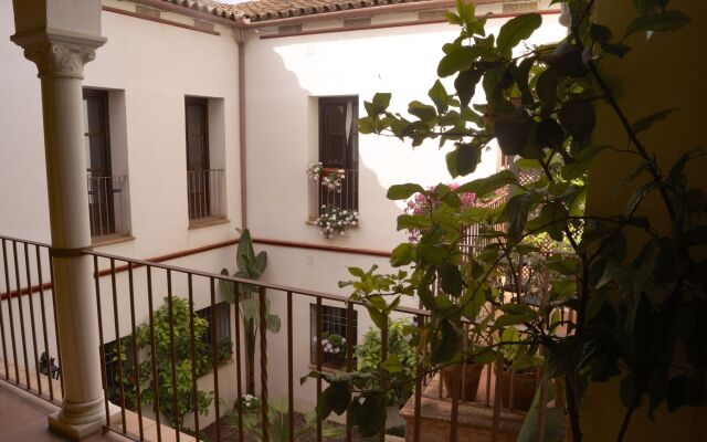 Apartamentos Los Patios de la Judería