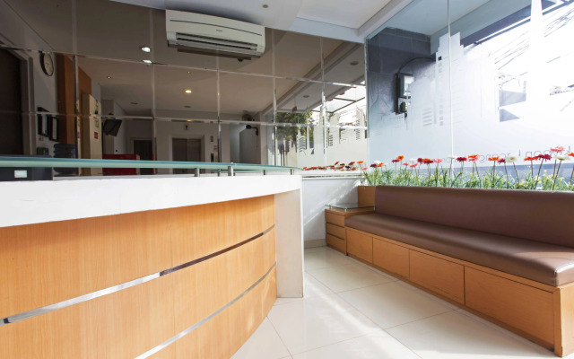 RedDoorz near Thamrin City
