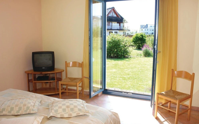 Beautiful Apartment in Börgerende With 2 Bedrooms