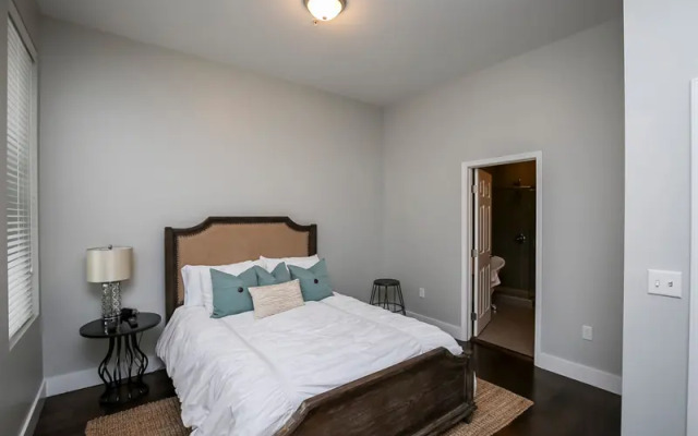 Printers Alley by YouRent