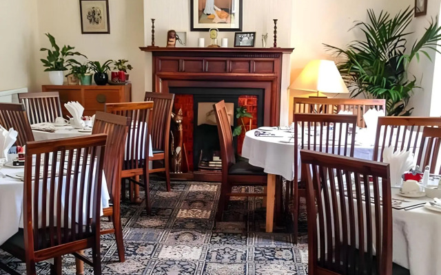 Elmdon Lodge