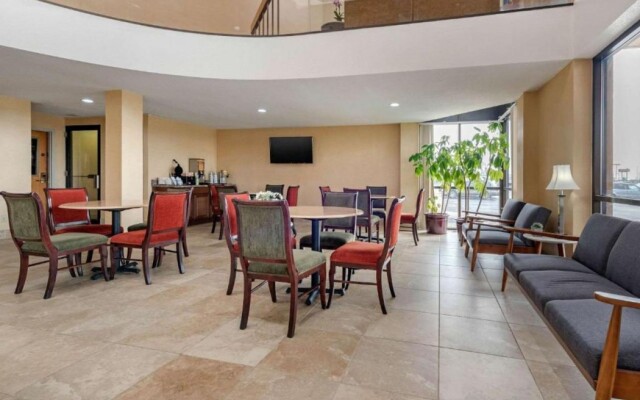 Quality Inn Fort Wayne