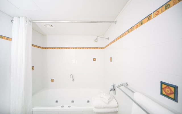 Corrigans Cove Apartment