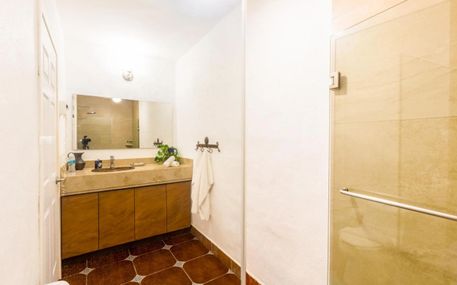 Casa Lotería -Pueblito Sayulita- Colorful, Family and Relax Experience with Private Parking and Pool