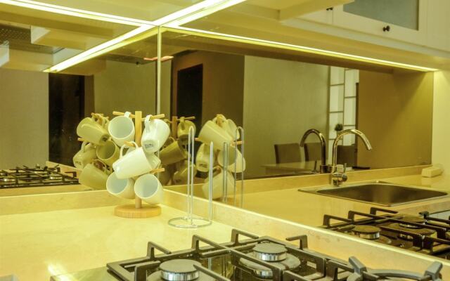 2 Bedrooms at Gallery West Apartment By Travelio
