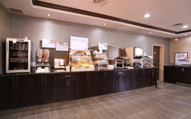 Holiday Inn Express And Suites - Vernon by IHG