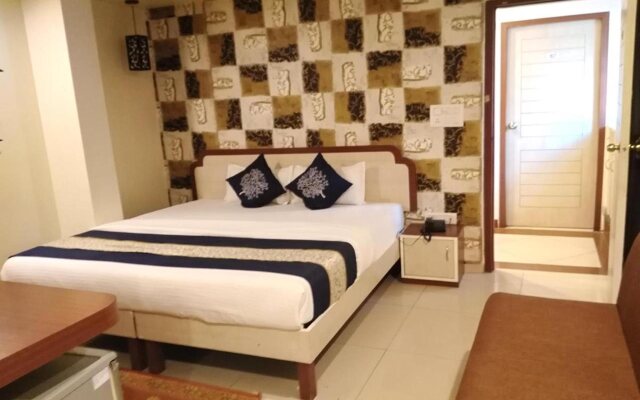 Hotel Rajlaxmi by OYO Rooms