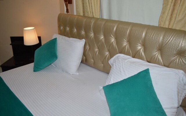 Crystal Al-Sharq Aparthotel