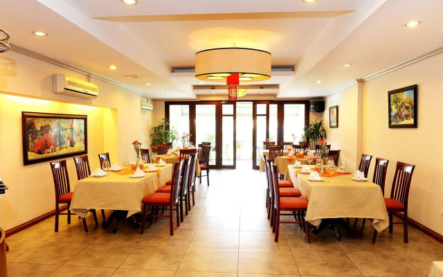 Paloma Hotel