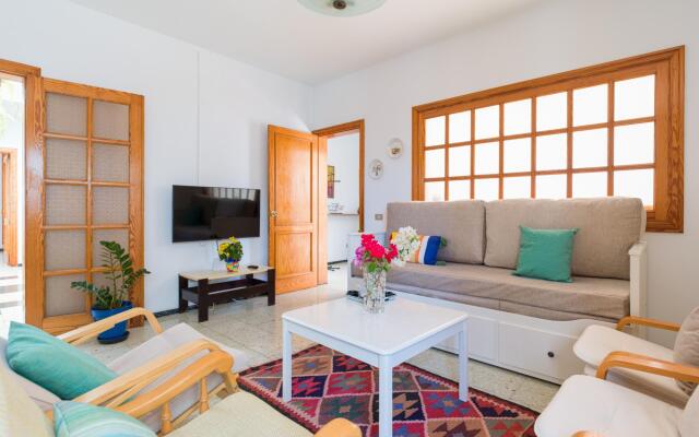 Agaete Pupe Home by Canariasgetaway