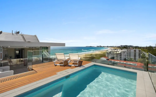 Bilinga Beachfront Luxury at Lana