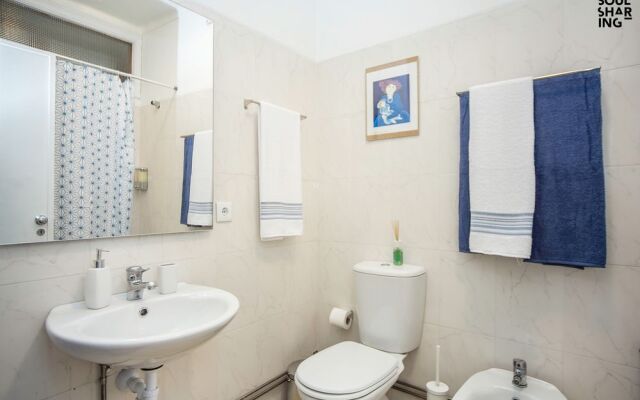 Pátio do Bolhão by Soulsharing