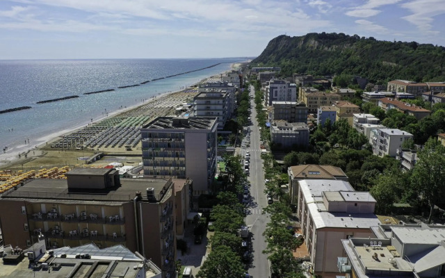 Amadei Hotel Promenade