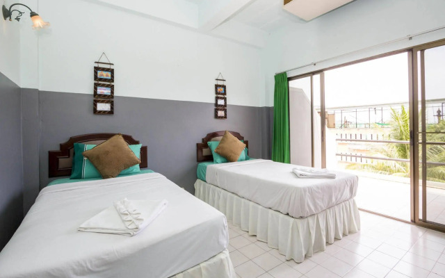 Baan Lukkan Hostel