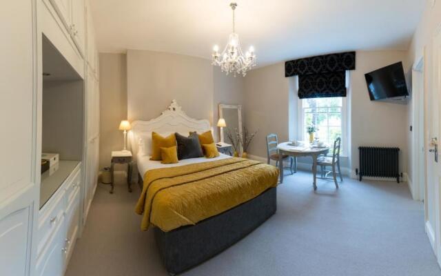 Apple Tree Bed  Breakfast