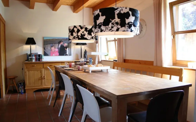 Quaint Mansion Near ski bus in Goldegg