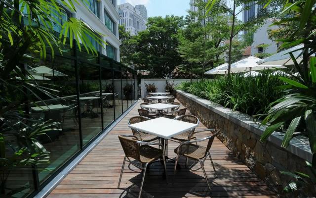 MiCasa All Suite Hotel