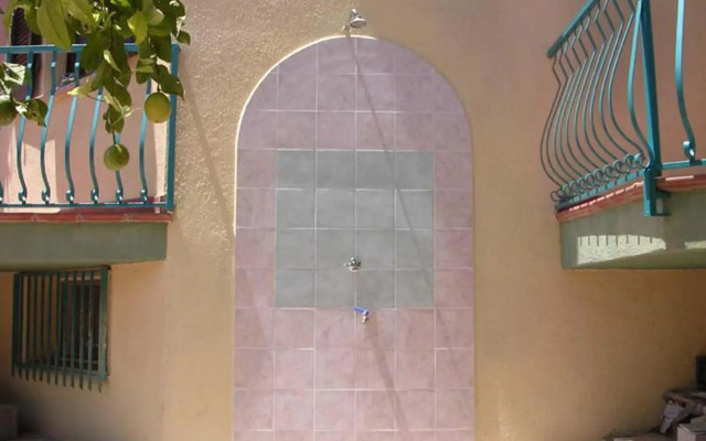 Orosei-Sardegna-Appartamento 5 posti letto con giardino