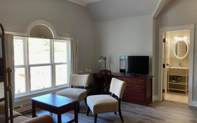 Lunenburg Arms Hotel and Spa