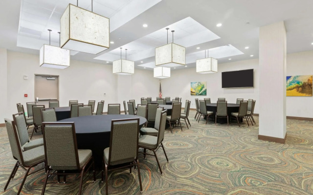 Embassy Suites By Hilton Oahu Kapolei