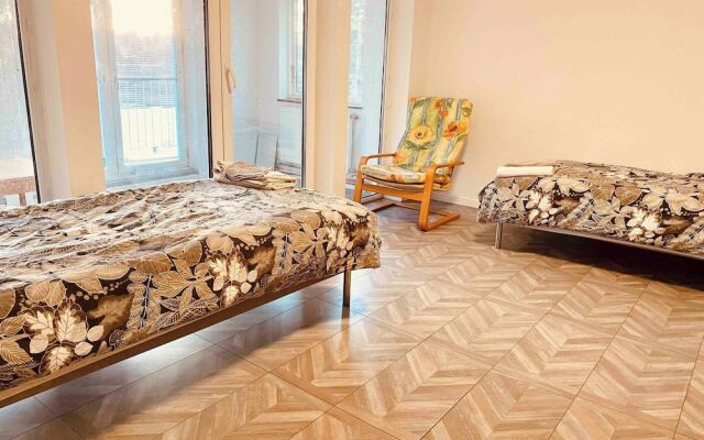 Bjurvik's Villa - Flat 2 - Business Customers Only