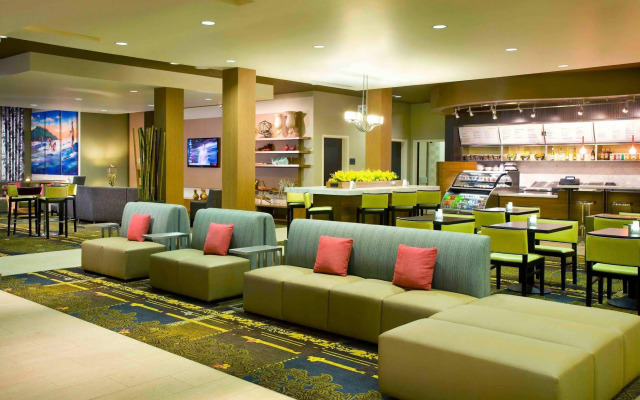 Courtyard Maui Kahului Airport