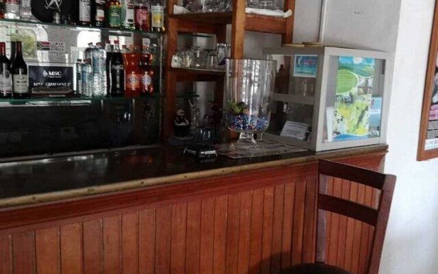 Le Port Hotel
