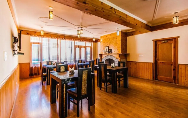 Golden Meadows Cottage by OYO Rooms