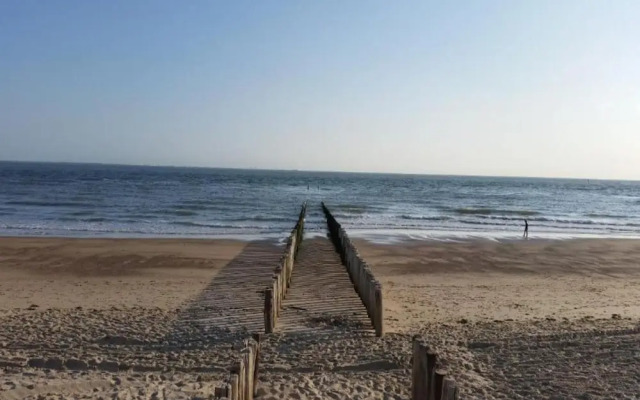 Wifi and Golden Beaches; Home