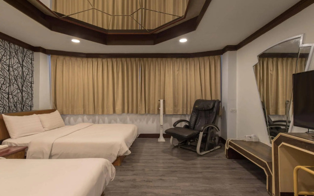 Shanghai Hotel
