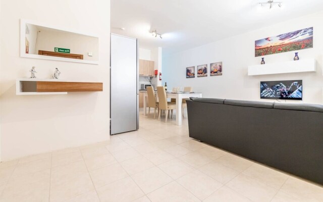 Miris Cosy 3 Bedroom Maisonette Near Marsaskala Seafront