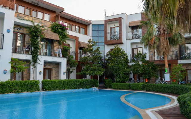Liona Hotel