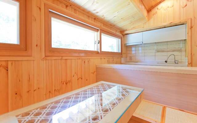 Pocheon CHW Hanok Pension