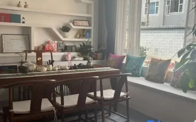 Yunxi and Home Hotel