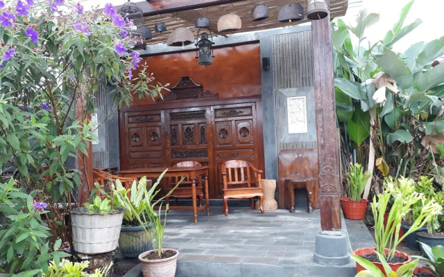 Taman Teratai Hotel