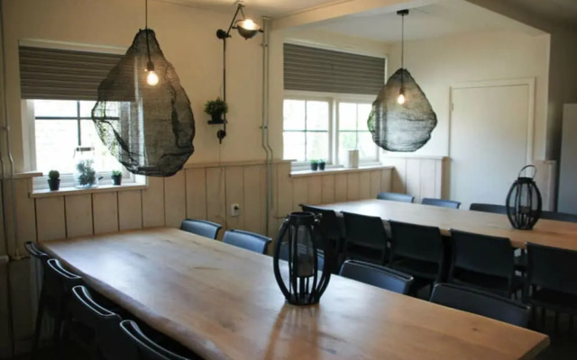 Spacious Farmhouse with Barbecue near Veluwe