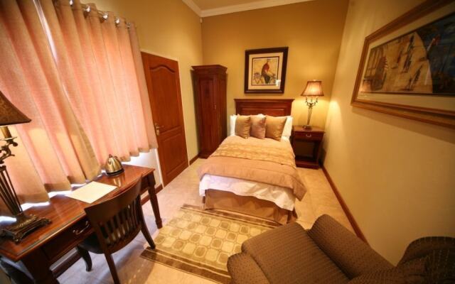 Le Cozmo Guest House