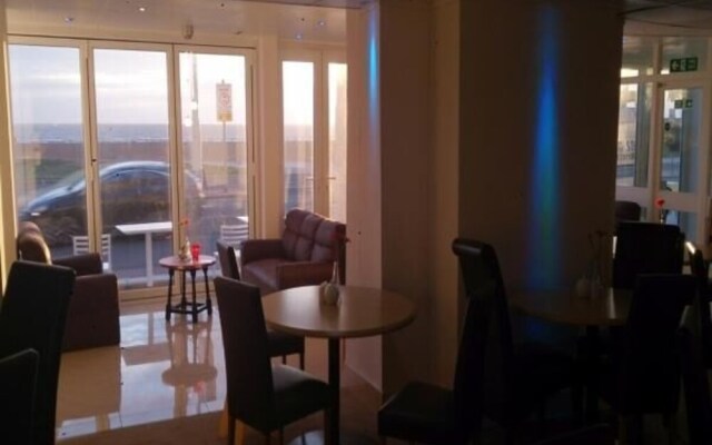 The New Royal Windsor Hotel