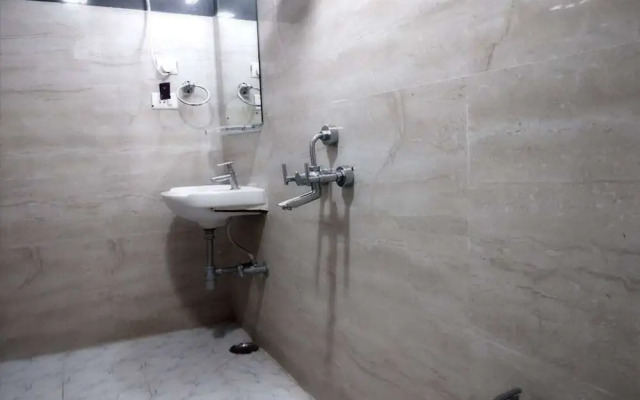 Shree Karpagham Dreams By OYO Rooms