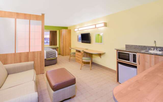 Microtel Inn & Suites by Wyndham Delphos