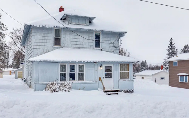 Winter Sports Paradise: Wisconsin Family Home
