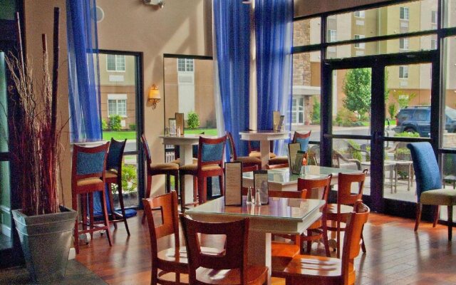 DoubleTree by Hilton Hotel Buffalo - Amherst