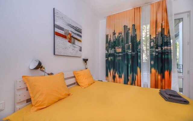 FM Deluxe 2-BDR Apartment - Cosmopolitan