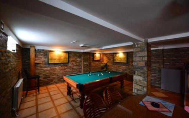 Apartments & Accommodation Stojic