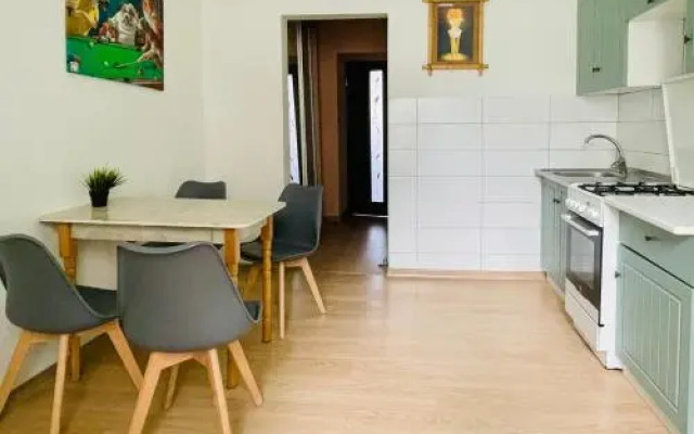 Городоцька 169, ЖД вокзал,близько центр